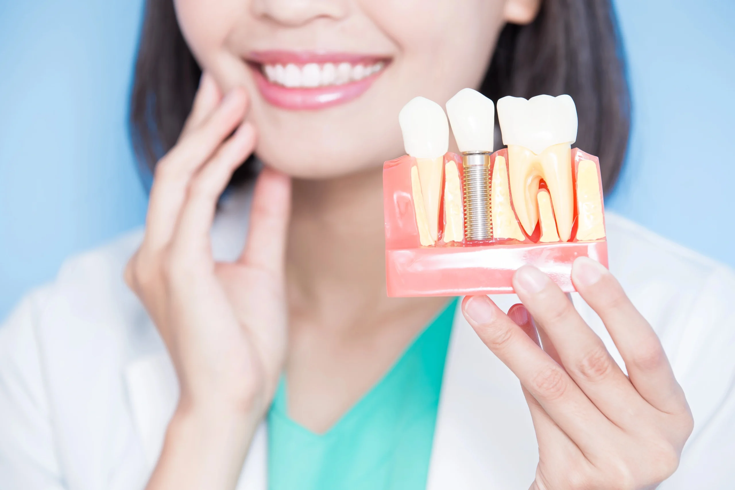 Peri-Implantitis: Signs, Treatment, & Prevention